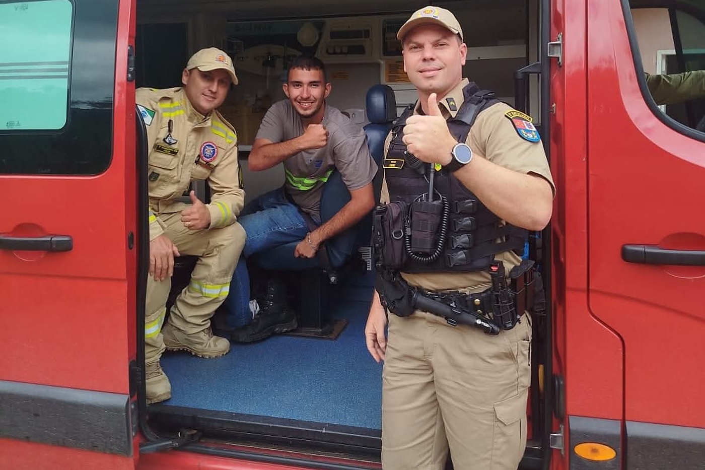JOVEM PERDIDO NO PICO PARANÁ CONSEGUE CHEGAR A UMA FAZENDA
