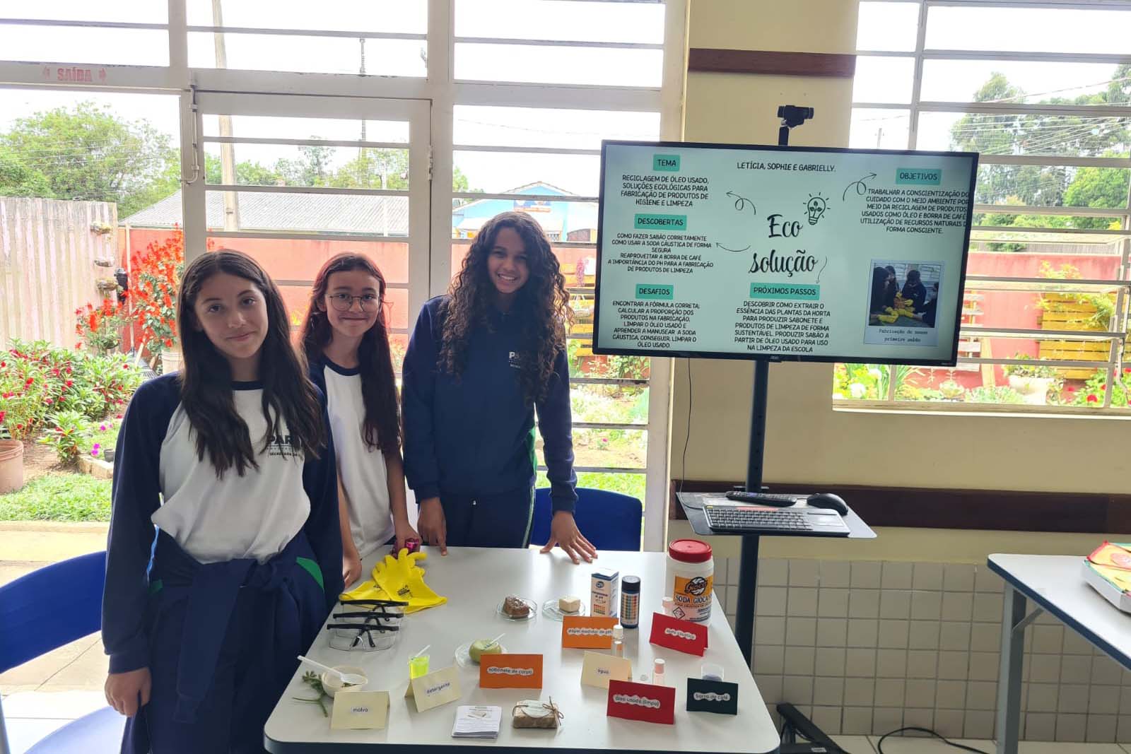 ESTUDANTES DE COLÉGIO DE CAMPO LARGO DESENVOLVEM PROJETOS SUSTENTÁVEIS