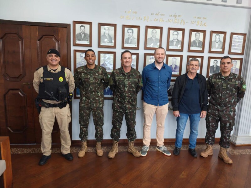 PREFEITURA DE MARILÂNDIA DO SUL CONFIRMA PARTICIPAÇÃO DO EXÉRCITO NO DESFILE CÍVICO