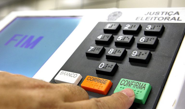 TRE COMUNICA MUDANÇA DE LOCAIS DE VOTAÇÃO EM CALIFÓRNIA